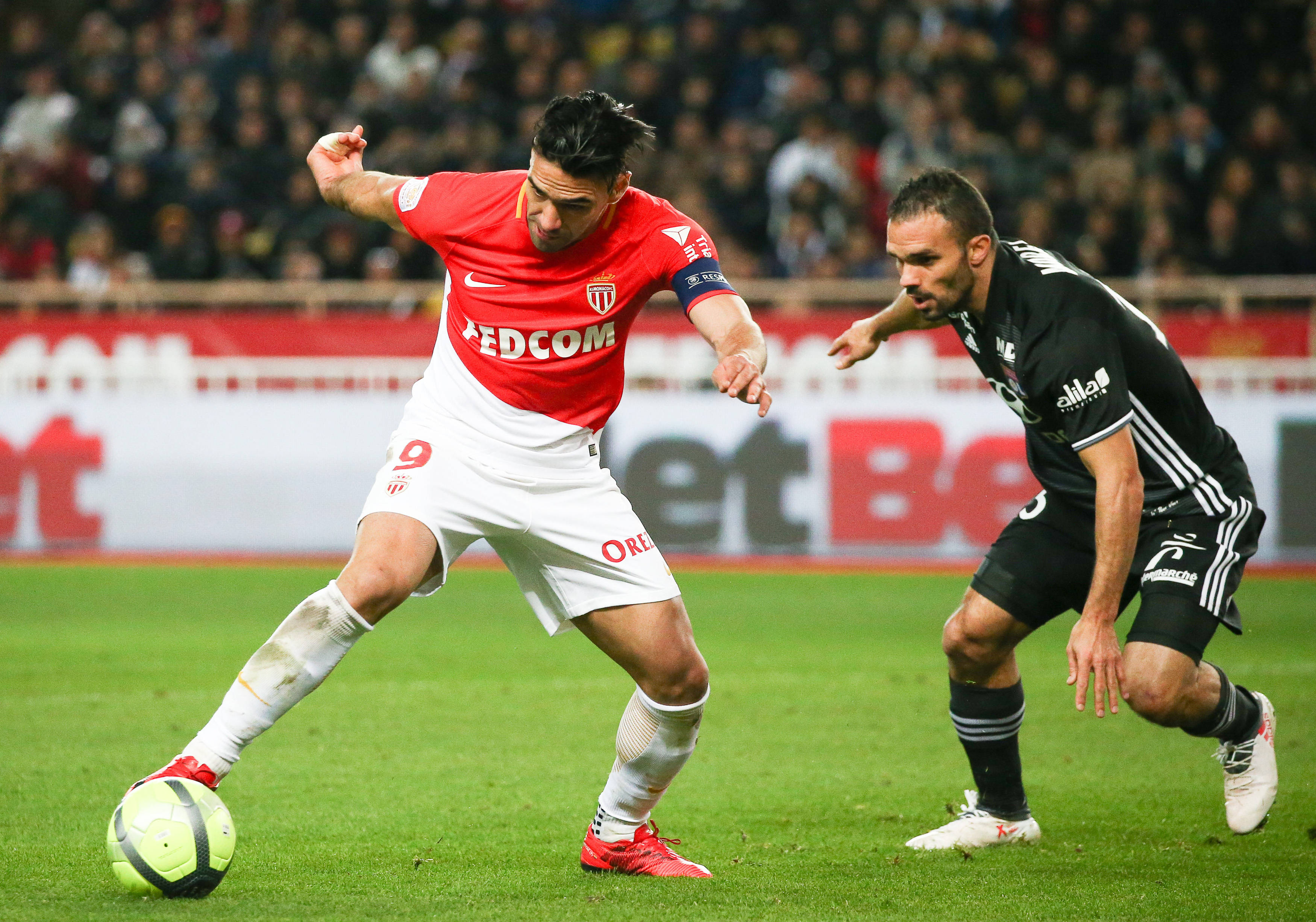 欧联窗口期再迎强敌，印第安纳步行者队长鼓劲，主帅态度：底气十足，阵容厚度经受考验的简单介绍