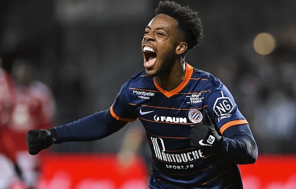 九游中国 -风云突变！皇家马德里窗口期更衣室发声；法甲版图或变；更衣室稳定；训练强度明显提升的简单介绍