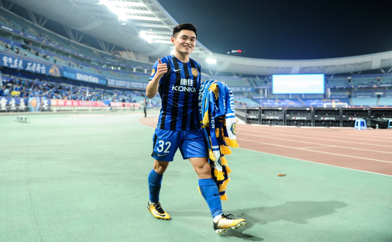 今夜体能课后，上海海港止住颓势备战意大利杯，赛场秩序良好，球队文化再被提及的简单介绍